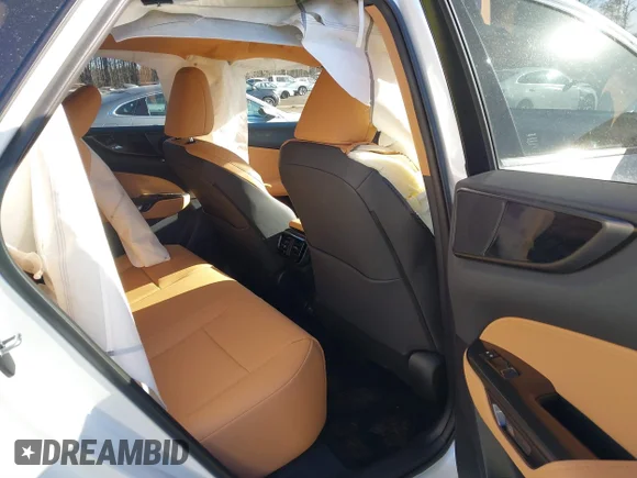 ✅ 2025 Lexus NX 350 Premium • VIN: JTJGGCEZ4S2023563 • Лот: 41445692. Опубліковано раніше на IAAI з пробігом 210 миль. Безкоштовний доступ до архіву аукціонних продажів зі США та докладний звіт про історію автомобіля на DreamBid. Зображення 8.