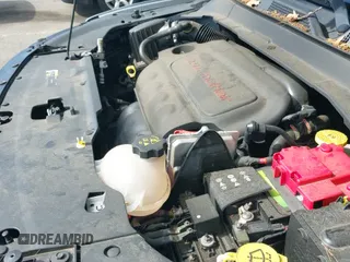 ✅ 2019 Jeep Compass Latitude • VIN: 3C4NJDBB0KT652857 • Лот: 43095217. Опубликован ранее на IAAI с пробегом 59 390 миль. Бесплатный доступ к архиву аукционных продаж из США и подробный отчёт об истории автомобиля на DreamBid. Изображение 19.