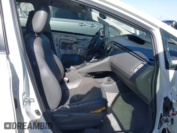 ✅ 2010 Toyota Prius III • VIN: JTDKN3DU0A0035213 • Lot: 44288191. Wystawiony na IAAI z przebiegiem 172 778 mil. Bezpłatny archiwum sprzedaży aukcyjnych z USA i szczegółowy raport historii pojazdu na DreamBid. Zdjęcie 5.
