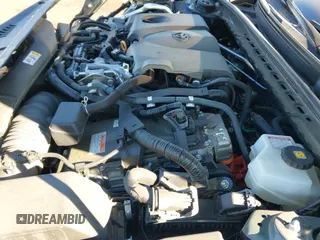 ✅ 2020 Toyota Camry Hybrid LE • VIN: 4T1L31AK3LU015742 • Lot: 43526504. Listed on IAAI with 67,551 mi. Free auction sales archive from the USA and detailed vehicle history report at DreamBid. Image 20.