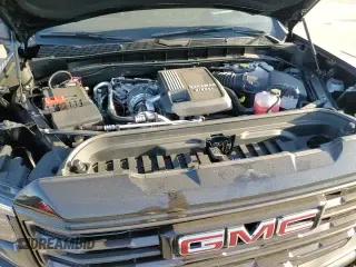 ✅ 2025 GMC Sierra 1500 AT4X • VIN: 3GTUUFE85SG126781 • Лот: 42742695. Опубликован ранее на Copart с пробегом 2 365 миль. Бесплатный доступ к архиву аукционных продаж из США и подробный отчёт об истории автомобиля на DreamBid. Изображение 13.