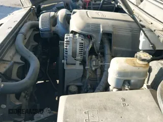 ✅ 2011 Chevrolet Tahoe LT • VIN: 1GNSCBE06BR388863 • Lot: 43745744. Wystawiony na IAAI z przebiegiem 205 023 mil. Bezpłatny archiwum sprzedaży aukcyjnych z USA i szczegółowy raport historii pojazdu na DreamBid. Zdjęcie 18.