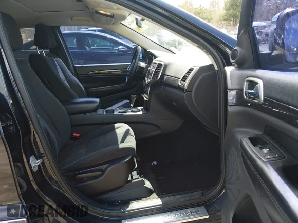 ✅ 2011 Jeep Grand Cherokee Laredo • VIN: 1J4RR4GG5BC523291 • Lot: 45008248. Wystawiony na IAAI z przebiegiem 122 009 mil. Bezpłatny archiwum sprzedaży aukcyjnych z USA i szczegółowy raport historii pojazdu na DreamBid. Zdjęcie 5.