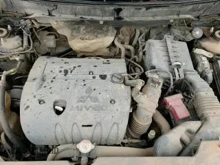 ✅ 2019 Mitsubishi Outlander ES • VIN: JA4AP3AU7KU011344 • Lot: 47702985. Listed on Copart with 189,256 mi. Free auction sales archive from the USA and detailed vehicle history report at DreamBid. Image 14.