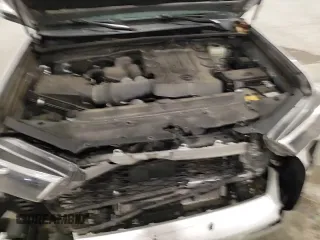 ✅ 2022 Toyota 4Runner SR5 Premium • VIN: JTENU5JR9N6052392 • Lot: 91831325. Wystawiony na Copart z przebiegiem 78 472 mil. Bezpłatny archiwum sprzedaży aukcyjnych z USA i szczegółowy raport historii pojazdu na DreamBid. Zdjęcie 16.