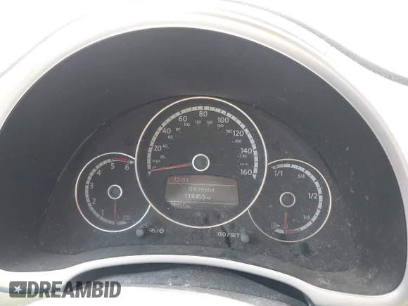 ✅ 2013 Volkswagen Beetle 2.0L TDI • VIN: 3VWJL7AT9DM630449 • Лот: 43198748. Опубліковано раніше на IAAI з пробігом 118 455 миль. Безкоштовний доступ до архіву аукціонних продажів зі США та докладний звіт про історію автомобіля на DreamBid. Зображення 7.