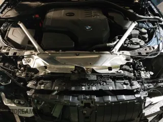 ✅ 2022 BMW 4 Series 430i xDrive • VIN: WBA73AP05NCJ87742 • Lot: 36773839. Wystawiony na IAAI z przebiegiem 20 814 mil. Bezpłatny archiwum sprzedaży aukcyjnych z USA i szczegółowy raport historii pojazdu na DreamBid. Zdjęcie 19.