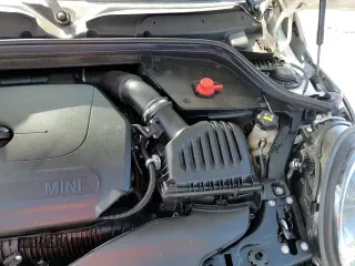 ✅ 2022 MINI Hardtop Cooper S • VIN: WMW53DH08N2P69508 • Lot: 66409995. Wystawiony na Copart z przebiegiem 25 000 mil. Bezpłatny archiwum sprzedaży aukcyjnych z USA i szczegółowy raport historii pojazdu na DreamBid. Zdjęcie 14.