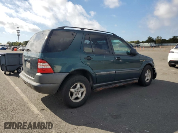 ✅ 1998 Mercedes-Benz M 320/430/500 • VIN: 4JGAB54E9WA025673 • Lot: 84897995. Wystawiony na Copart z przebiegiem 151 425 mil. Bezpłatny archiwum sprzedaży aukcyjnych z USA i szczegółowy raport historii pojazdu na DreamBid. Zdjęcie 3.