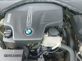 ✅ 2015 BMW 3 Series 320i xDrive • VIN: WBA3C3C58FK200678 • Lot: 43303182. Wystawiony na IAAI z przebiegiem 94 818 mil. Bezpłatny archiwum sprzedaży aukcyjnych z USA i szczegółowy raport historii pojazdu na DreamBid. Zdjęcie 21.