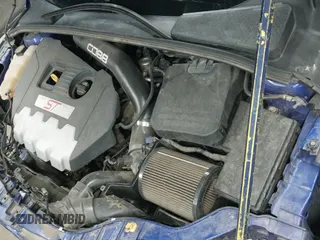 ✅ 2015 Ford Focus ST • VIN: 1FADP3L92FL293888 • Lot: 41900040. Listed on IAAI with 100,018 mi. Free auction sales archive from the USA and detailed vehicle history report at DreamBid. Image 21.