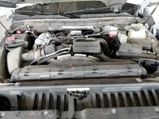 ✅ 2024 GMC Sierra 2500HD AT4X • VIN: 1GT49ZEY7RF229795 • Lot: 52606865. Wystawiony na Copart z przebiegiem 36 236 mil. Bezpłatny archiwum sprzedaży aukcyjnych z USA i szczegółowy raport historii pojazdu na DreamBid. Zdjęcie 13.