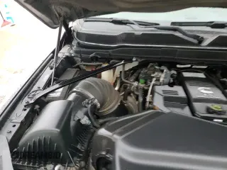 ✅ 2020 Ram 3500 Laramie • VIN: 3C63R3EL3LG312912 • Lot: 95061185. Wystawiony na Copart z przebiegiem 96 270 mil. Bezpłatny archiwum sprzedaży aukcyjnych z USA i szczegółowy raport historii pojazdu na DreamBid. Zdjęcie 13.