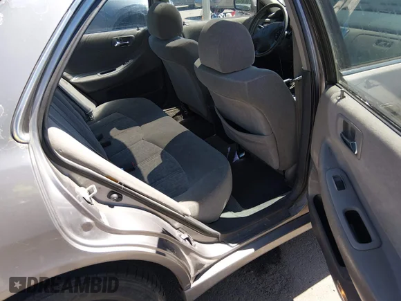 ✅ 2000 Honda Accord EX • VIN: JHMCG5658YC042627 • Lot: 45127959. Wystawiony na IAAI z przebiegiem 203 115 mil. Bezpłatny archiwum sprzedaży aukcyjnych z USA i szczegółowy raport historii pojazdu na DreamBid. Zdjęcie 8.