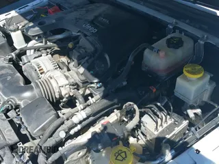 ✅ 2020 Jeep Gladiator Overland • VIN: 1C6HJTFG9LL210242 • Lot: 42959457. Listed on IAAI with 67,633 mi. Free auction sales archive from the USA and detailed vehicle history report at DreamBid. Image 19.