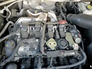 ✅ 2024 Volkswagen Atlas SE • VIN: 1V2JR2CA8RC615173 • Lot: 85345745. Wystawiony na Copart z przebiegiem 24 319 mil. Bezpłatny archiwum sprzedaży aukcyjnych z USA i szczegółowy raport historii pojazdu na DreamBid. Zdjęcie 14.