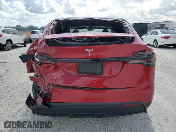 ✅ 2022 Tesla Model X • VIN: 7SAXCAE59NF357947 • Lot: 49405123. Wystawiony na Copart z przebiegiem 3 596 mil. Bezpłatny archiwum sprzedaży aukcyjnych z USA i szczegółowy raport historii pojazdu na DreamBid. Zdjęcie 6.