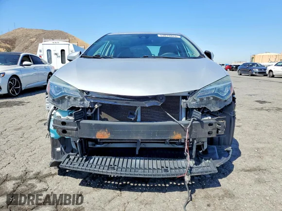 ✅ 2018 Toyota Corolla SE • VIN: 5YFBURHEXJP786026 • Lot: 53076826. Wystawiony na Copart z przebiegiem 121 722 mil. Bezpłatny archiwum sprzedaży aukcyjnych z USA i szczegółowy raport historii pojazdu na DreamBid. Zdjęcie 5.