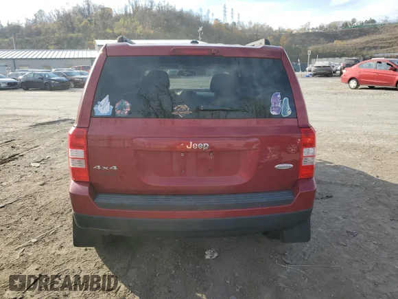 ✅ 2012 Jeep Patriot Latitude • VIN: 1C4NJRFB4CD537841 • Lot: 79085254. Wystawiony na Copart z przebiegiem 65 106 mil. Bezpłatny archiwum sprzedaży aukcyjnych z USA i szczegółowy raport historii pojazdu na DreamBid. Zdjęcie 6.