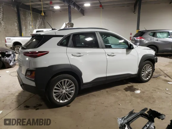 ✅ 2020 Hyundai Kona SEL • VIN: KM8K22AA6LU428962 • Lot: 70514842. Wystawiony na Copart z przebiegiem 21 265 mil. Bezpłatny archiwum sprzedaży aukcyjnych z USA i szczegółowy raport historii pojazdu na DreamBid. Zdjęcie 3.
