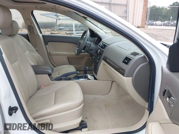 ✅ 2008 Mercury Milan Premier • VIN: 3MEHM08Z68R663190 • Lot: 43322877. Wystawiony na IAAI z przebiegiem 188 286 mil. Bezpłatny archiwum sprzedaży aukcyjnych z USA i szczegółowy raport historii pojazdu na DreamBid. Zdjęcie 5.