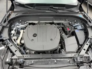 ✅ 2022 Volvo XC60 Momentum • VIN: YV4L12RK0N1920946 • Lot: 43911940. Listed on IAAI with 691 mi. Free auction sales archive from the USA and detailed vehicle history report at DreamBid. Image 12.