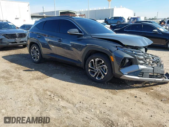 ✅ 2025 Hyundai Tucson Limited • VIN: 5NMJE3DE3SH536179 • Лот: 44271798. Опубліковано раніше на IAAI з пробігом 11 043 миль. Безкоштовний доступ до архіву аукціонних продажів зі США та докладний звіт про історію автомобіля на DreamBid. Зображення 1.