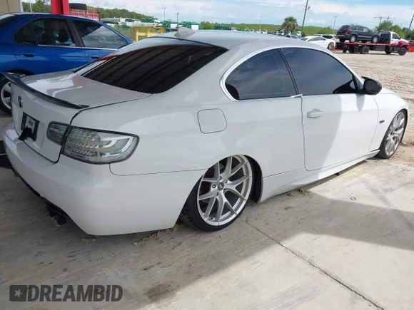 ✅ 2012 BMW 3 Series 328i • VIN: WBAKE5C5XCE755692 • Lot: 43219192. Listed on IAAI with 164,344 mi. Free auction sales archive from the USA and detailed vehicle history report at DreamBid. Image 4.