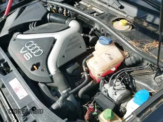 ✅ 2000 Audi S4 • VIN: WAUDD68D5YA088367 • Lot: 43183321. Wystawiony na IAAI z przebiegiem 117 274 mil. Bezpłatny archiwum sprzedaży aukcyjnych z USA i szczegółowy raport historii pojazdu na DreamBid. Zdjęcie 12.