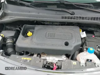 ✅ 2020 FIAT 500L Lounge • VIN: ZFBNFACH9LZ042570 • Lot: 42272259. Wystawiony na IAAI z przebiegiem 30 454 mil. Bezpłatny archiwum sprzedaży aukcyjnych z USA i szczegółowy raport historii pojazdu na DreamBid. Zdjęcie 19.