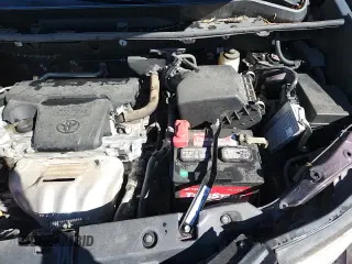 ✅ 2018 Toyota RAV4 XLE • VIN: 2T3RFREV6JW858083 • Лот: 86288115. Опубликован ранее на Copart с пробегом 55 199 миль. Бесплатный доступ к архиву аукционных продаж из США и подробный отчёт об истории автомобиля на DreamBid. Изображение 16.