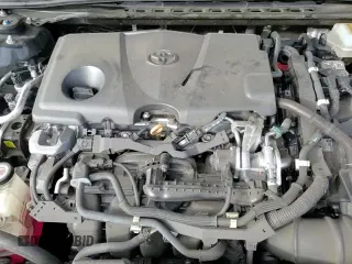 2018 Toyota Camry Hybrid XLE with VIN 4T1B21HK1JU507347, listed as a Copart auction lot 82508935 with 101,716 mi miles and Salvage title. Bid and sale history available at DreamBid. Image 13.