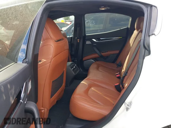 ✅ 2018 Maserati Ghibli S GranSport • VIN: ZAM57YSS7J1282708 • Lot: 43408816. Wystawiony na IAAI z przebiegiem 25 884 mil. Bezpłatny archiwum sprzedaży aukcyjnych z USA i szczegółowy raport historii pojazdu na DreamBid. Zdjęcie 8.