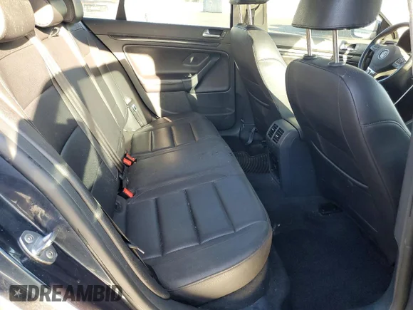 ✅ 2010 Volkswagen Jetta TDI • VIN: 3VWRL7AJ1AM092844 • Лот: 73118205. Опубликован ранее на Copart с пробегом 86 481 миль. Бесплатный доступ к архиву аукционных продаж из США и подробный отчёт об истории автомобиля на DreamBid. Изображение 10.