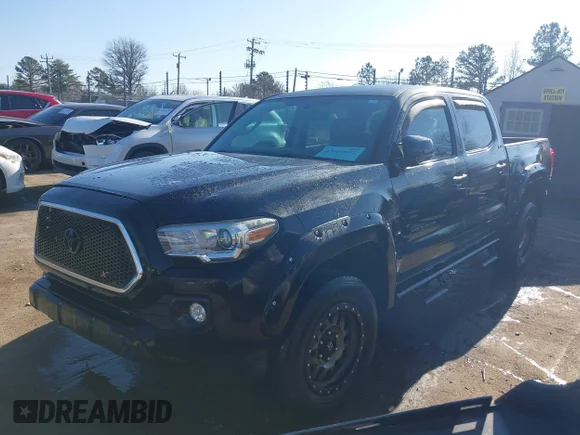 ✅ 2017 Toyota Tacoma TRD Sport • VIN: 5TFCZ5AN9HX048822 • Lot: 43987872. Wystawiony na IAAI z przebiegiem 96 744 mil. Bezpłatny archiwum sprzedaży aukcyjnych z USA i szczegółowy raport historii pojazdu na DreamBid. Zdjęcie 17.
