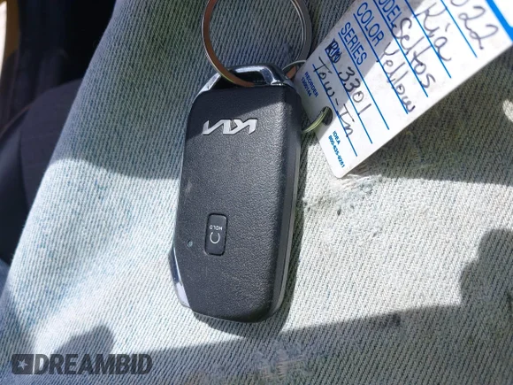 ✅ 2022 Kia Seltos S • VIN: KNDEU2AA9N7246153 • Lot: 42079914. Wystawiony na IAAI z przebiegiem 45 912 mil. Bezpłatny archiwum sprzedaży aukcyjnych z USA i szczegółowy raport historii pojazdu na DreamBid. Zdjęcie 11.