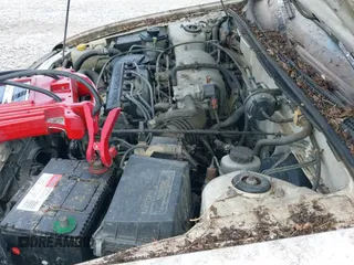 ✅ 1996 Nissan Sentra XE • VIN: 3N1AB41D7TL019873 • Lot: 42579571. Wystawiony na IAAI z przebiegiem 92 878 mil. Bezpłatny archiwum sprzedaży aukcyjnych z USA i szczegółowy raport historii pojazdu na DreamBid. Zdjęcie 12.