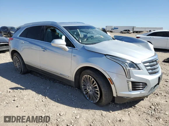 ✅ 2017 Cadillac XT5 Luxury FWD • VIN: 1GYKNBRS2HZ171313 • Лот: 74312404. Опубліковано раніше на Copart з пробігом 118 800 миль. Безкоштовний доступ до архіву аукціонних продажів зі США та докладний звіт про історію автомобіля на DreamBid. Зображення 4.