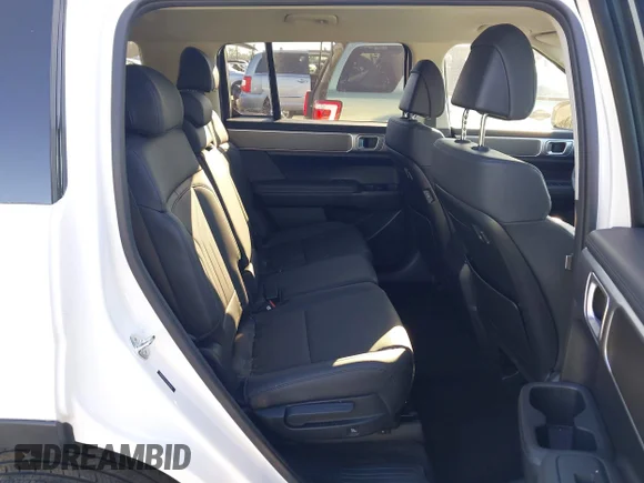 ✅ 2025 Hyundai Santa Fe SEL • VIN: 5NMP2DGL0SH106354 • Lot: 44085068. Wystawiony na IAAI z przebiegiem 11 402 mil. Bezpłatny archiwum sprzedaży aukcyjnych z USA i szczegółowy raport historii pojazdu na DreamBid. Zdjęcie 8.