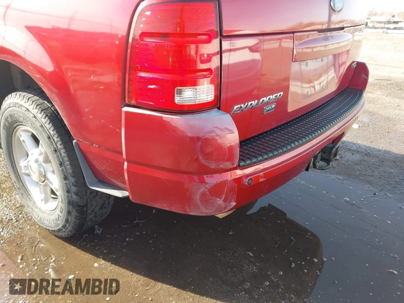 ✅ 2005 Ford Explorer XLT • VIN: 1FMDU73K45UA04494 • Lot: 44036926. Wystawiony na IAAI z przebiegiem Nie podano. Bezpłatny archiwum sprzedaży aukcyjnych z USA i szczegółowy raport historii pojazdu na DreamBid. Zdjęcie 6.