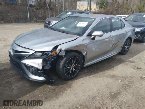 ✅ 2022 Toyota Camry SE • VIN: 4T1G11AK1NU698275 • Lot: 44784675. Wystawiony na IAAI z przebiegiem 92 963 mil. Bezpłatny archiwum sprzedaży aukcyjnych z USA i szczegółowy raport historii pojazdu na DreamBid. Zdjęcie 2.