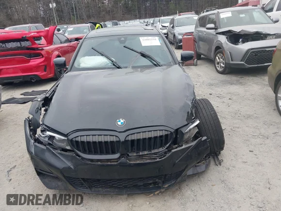 ✅ 2022 BMW 3 Series 330i • VIN: 3MW5R1J04N8C49587 • Lot: 44005194. Wystawiony na IAAI z przebiegiem 87 376 mil. Bezpłatny archiwum sprzedaży aukcyjnych z USA i szczegółowy raport historii pojazdu na DreamBid. Zdjęcie 6.
