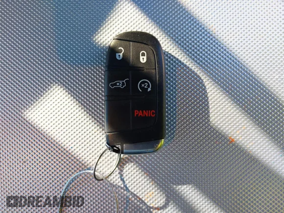 ✅ 2021 Jeep Grand Cherokee 80th Anniversary • VIN: 1C4RJFBG4MC528677 • Lot: 44523580. Wystawiony na IAAI z przebiegiem 61 694 mil. Bezpłatny archiwum sprzedaży aukcyjnych z USA i szczegółowy raport historii pojazdu na DreamBid. Zdjęcie 11.