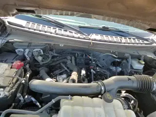 ✅ 2023 Ford Expedition XLT • VIN: 1FMJU1H81PEA07542 • Lot: 63635465. Wystawiony na Copart z przebiegiem 72 379 mil. Bezpłatny archiwum sprzedaży aukcyjnych z USA i szczegółowy raport historii pojazdu na DreamBid. Zdjęcie 14.