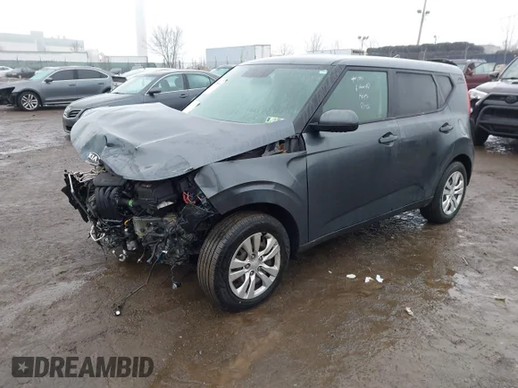 ✅ 2020 Kia Soul LX • VIN: KNDJ23AU5L7073328 • Lot: 44383604. Wystawiony na IAAI z przebiegiem Nie podano. Bezpłatny archiwum sprzedaży aukcyjnych z USA i szczegółowy raport historii pojazdu na DreamBid. Zdjęcie 2.
