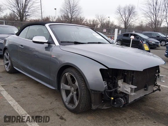 ✅ 2014 Audi S5 Premium Plus • VIN: WAUCGAFHXEN012840 • Lot: 44009098. Wystawiony na IAAI z przebiegiem 106 231 mil. Bezpłatny archiwum sprzedaży aukcyjnych z USA i szczegółowy raport historii pojazdu na DreamBid. Zdjęcie 1.