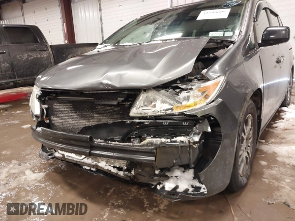✅ 2013 Honda Odyssey EX • VIN: 5FNRL5H40DB008772 • Lot: 41598606. Wystawiony na IAAI z przebiegiem 140 536 mil. Bezpłatny archiwum sprzedaży aukcyjnych z USA i szczegółowy raport historii pojazdu na DreamBid. Zdjęcie 6.