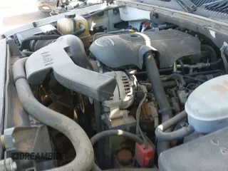 ✅ 2005 GMC Yukon SLT • VIN: 1GKEC13TX5R276234 • Lot: 42127846. Wystawiony na IAAI z przebiegiem 210 802 mil. Bezpłatny archiwum sprzedaży aukcyjnych z USA i szczegółowy raport historii pojazdu na DreamBid. Zdjęcie 19.