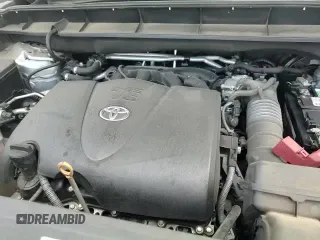 ✅ 2021 Toyota Highlander L • VIN: 5TDZZRAH8MS055448 • Lot: 64480765. Wystawiony na Copart z przebiegiem 90 616 mil. Bezpłatny archiwum sprzedaży aukcyjnych z USA i szczegółowy raport historii pojazdu na DreamBid. Zdjęcie 16.