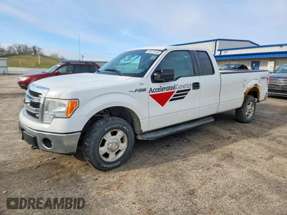 ✅ 2013 Ford F-150 XL • VIN: 1FTFX1EFXDKF33105 • Lot: 50615346. Wystawiony na Copart z przebiegiem 121 301 mil. Bezpłatny archiwum sprzedaży aukcyjnych z USA i szczegółowy raport historii pojazdu na DreamBid. Zdjęcie 1.